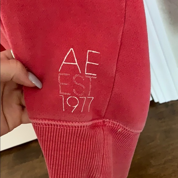 Sweatshirt with front pocket - Picture 3 of 3